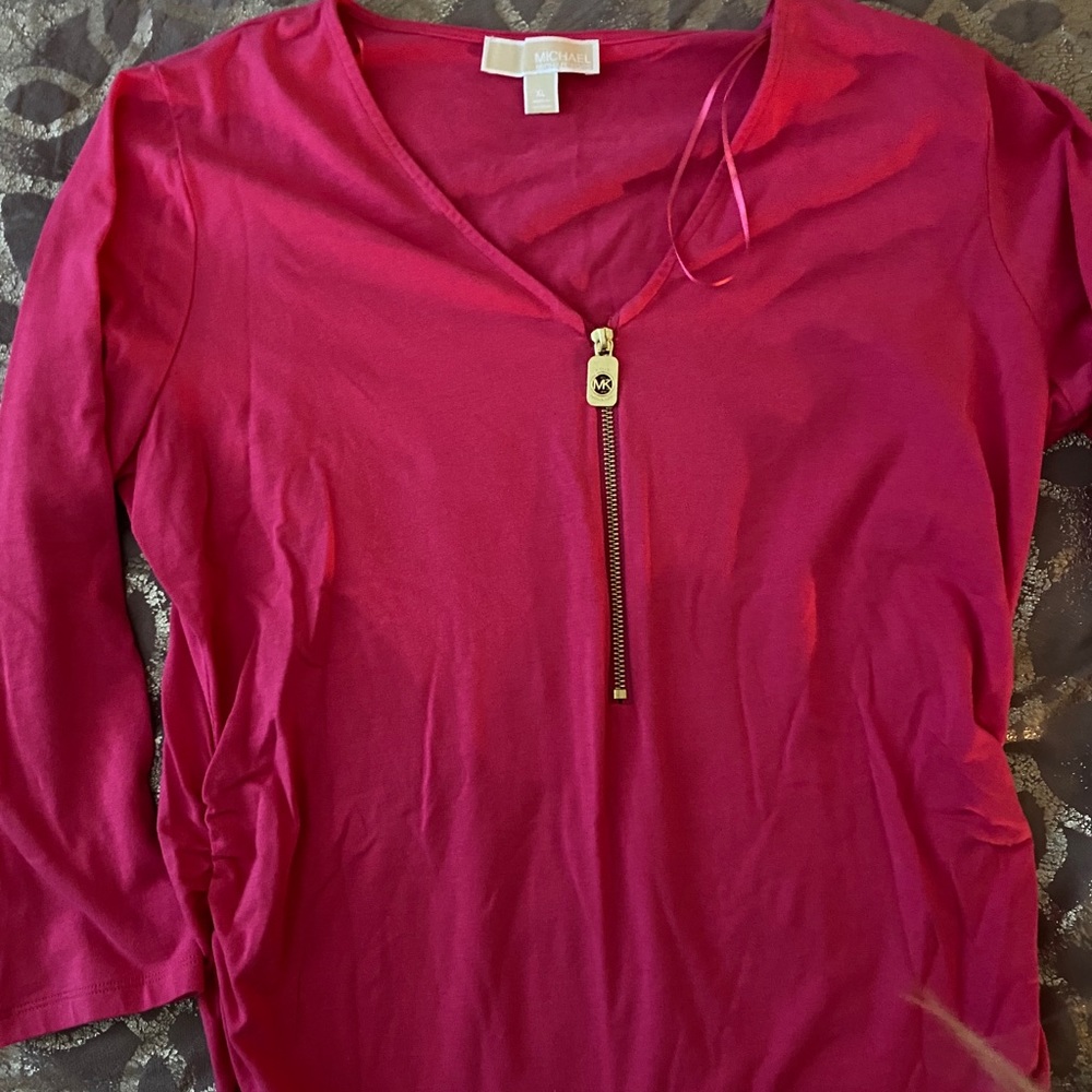 Woman’s Michael Kors top